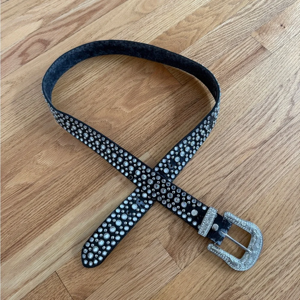 Black leather studded belt size M